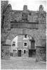 Arco de Felipe II de Ágreda desde el interior del Barrio Moro