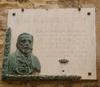 Placa en la casa en que nació Manuel Vicente Tutor